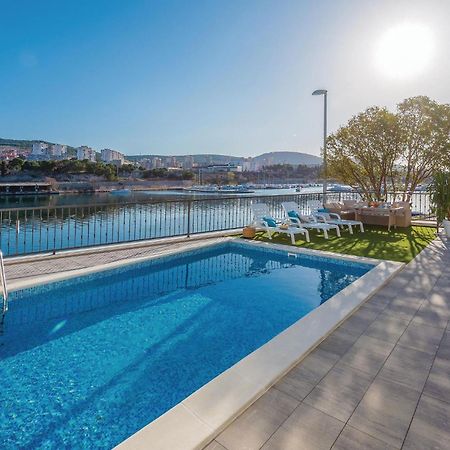 Beautiful Home In Sibenik With Kitchen Ngoại thất bức ảnh